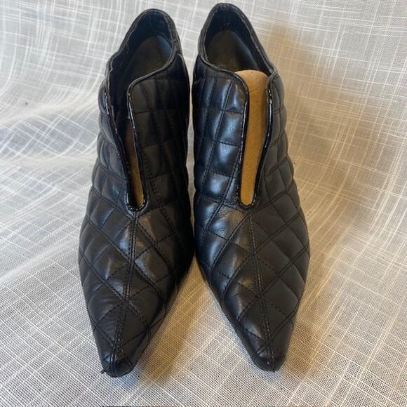 BCBG Paris Miera Quilted Black Booties with Kitten Heel Womens 6.5 - Picture 3 of 8